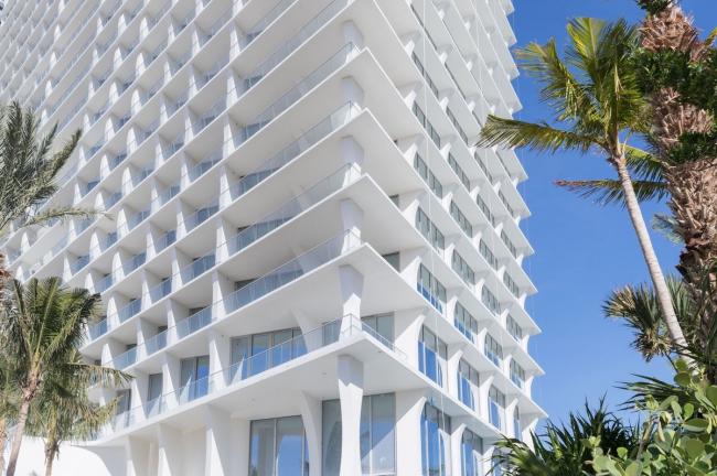 BIM建筑|舞蹈的方格子：迈阿密阳光海滩纯白室第塔 Jade Signature / 赫尔佐格&德梅隆