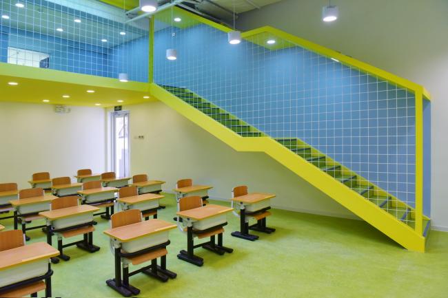 BIM建筑|送给孩子一座“岛屿”—— 一土黉舍北京校区 / Crossboundaries