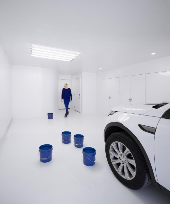 BIM建筑|屋顶***切割，复回经典的现代纯白室第 / MALL