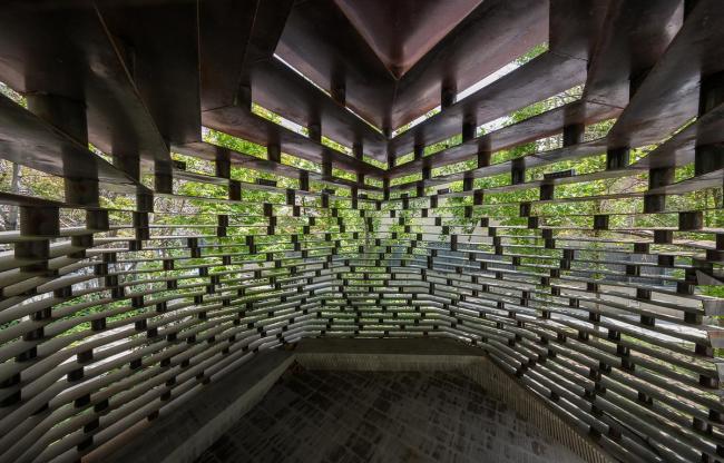 BIM建筑|融进古老元素，片状“鱼鳞”架起的无柱天篷 / Olgooco