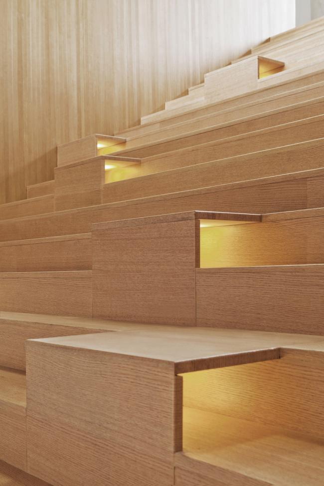 BIM建筑|拱与镜：虚实相映的无尽空间 / 槃达建筑