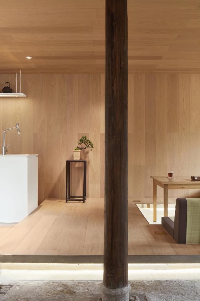 BIM建筑|叫醒记忆，沧桑而丰年代感的老屋子改革：不雅茶庭 / 南京悦设空间设计