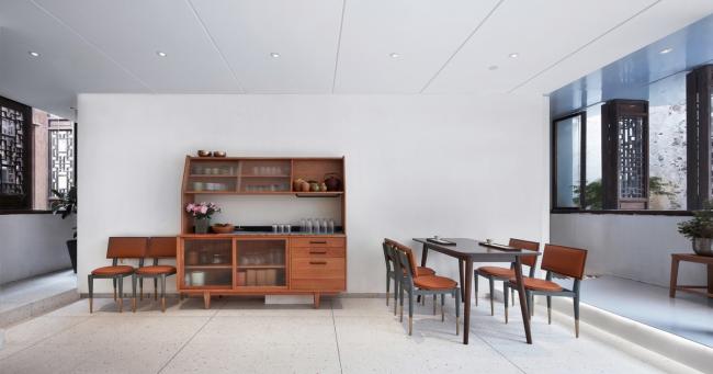BIM建筑|叫醒记忆，沧桑而丰年代感的老屋子改革：不雅茶庭 / 南京悦设空间设计