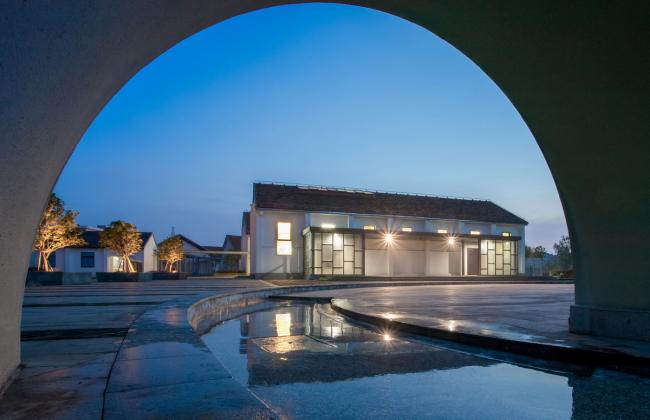 BIM建筑|河水清清，乡愁悠悠：小镇粮仓改革 / 上海交通年夜学城镇空间文化与科学研讨中间