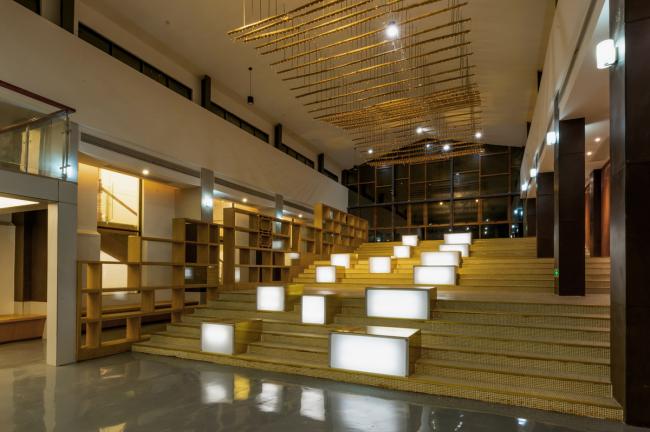 BIM建筑|河水清清，乡愁悠悠：小镇粮仓改革 / 上海交通年夜学城镇空间文化与科学研讨中间