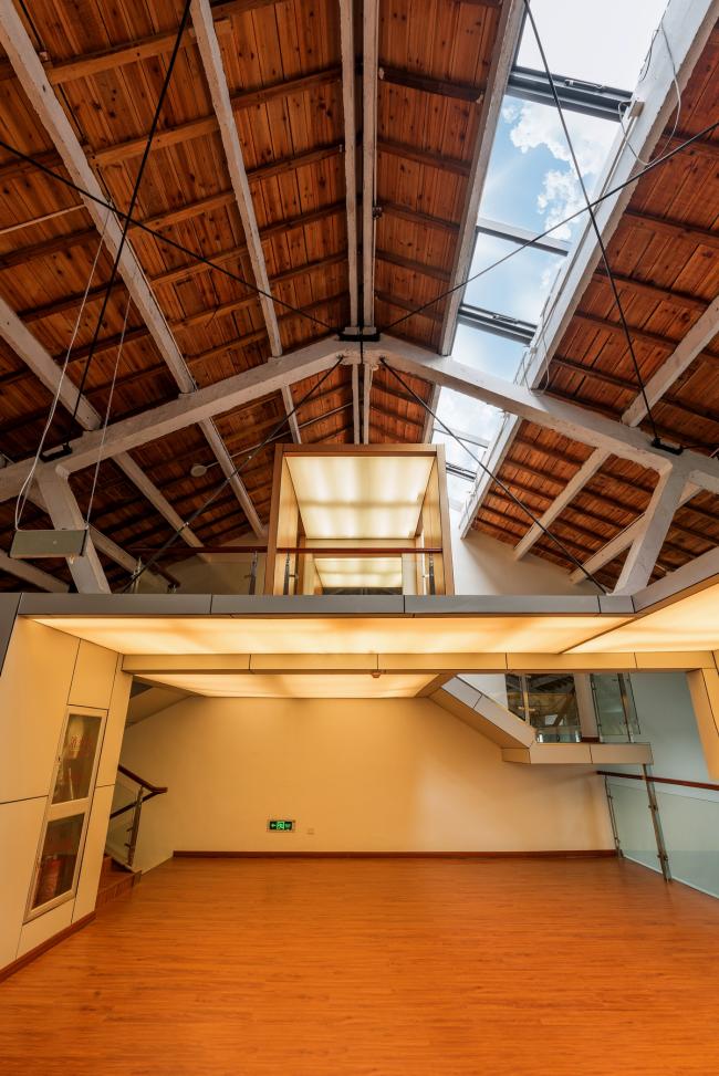 BIM建筑|河水清清，乡愁悠悠：小镇粮仓改革 / 上海交通年夜学城镇空间文化与科学研讨中间