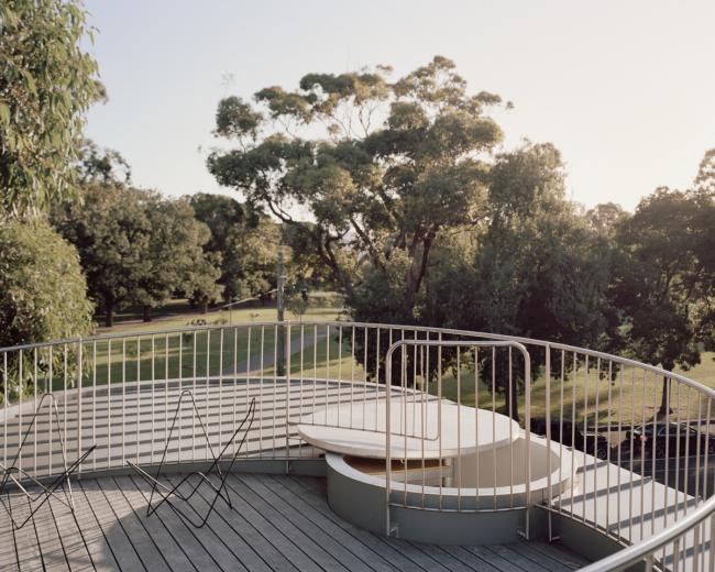 BIM建筑|玫瑰之家，砖网格幕墙以顺应三角狭地