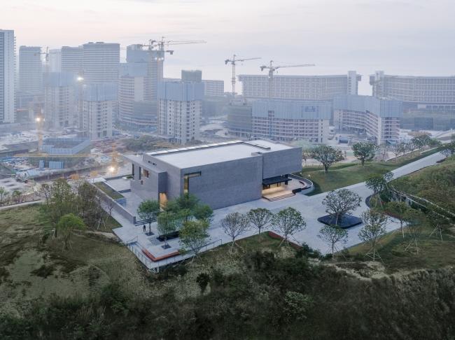 BIM建筑|坚实蕴藉，独看名胜：华润团体档案馆 / Studio Link-Arc