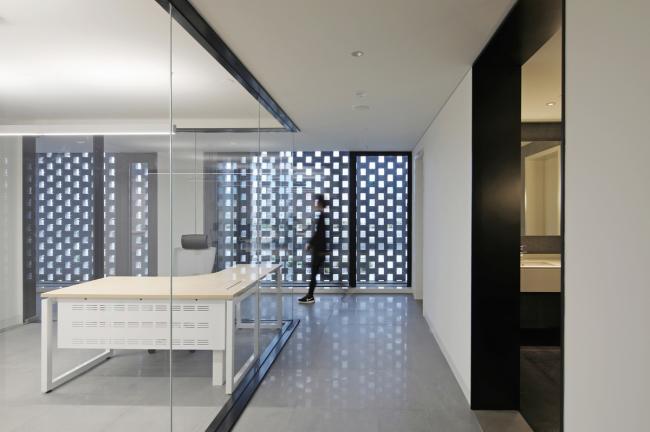 BIM建筑|坚实蕴藉，独看名胜：华润团体档案馆 / Studio Link-Arc