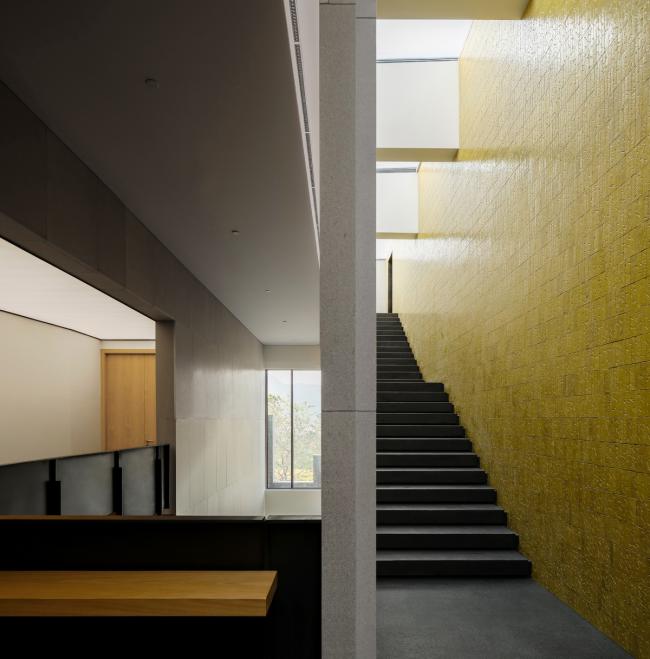 BIM建筑|坚实蕴藉，独看名胜：华润团体档案馆 / Studio Link-Arc