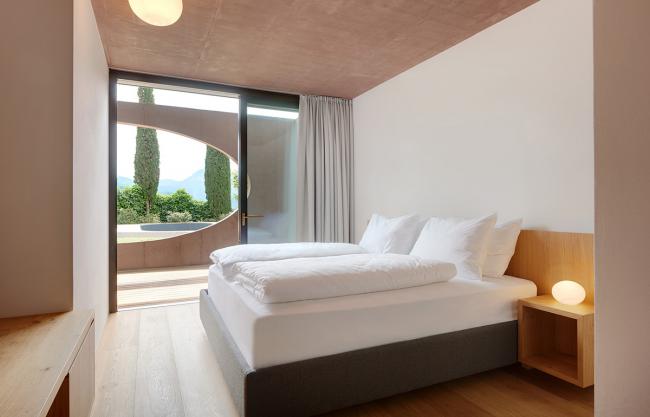 BIM建筑|葡萄庄园，郁郁葱葱：意年夜利北部度假屋