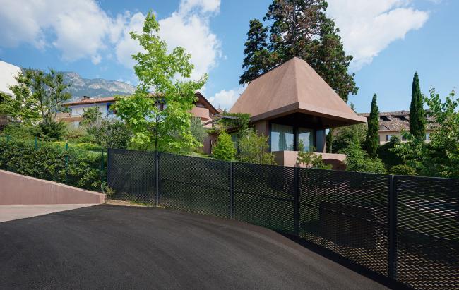 BIM建筑|葡萄庄园，郁郁葱葱：意年夜利北部度假屋