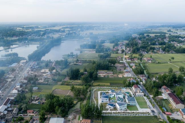 BIM建筑|水乡韵味，一看无际的平原上蜂拥闪烁的“星星”：江苏省北沙幼儿园 / Crossboundaries