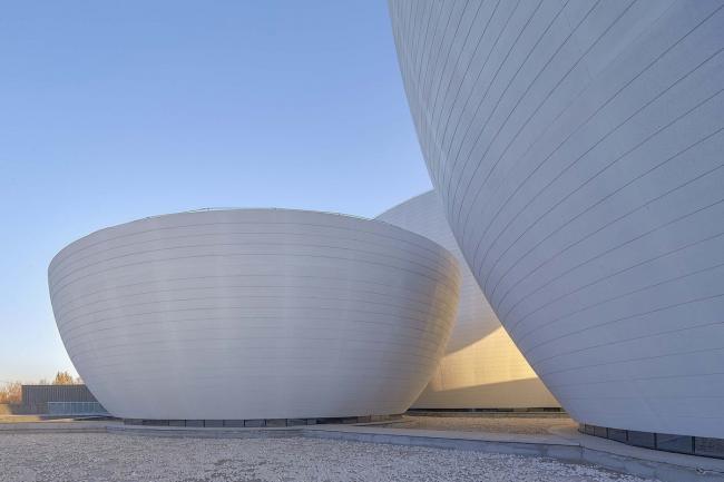 BIM建筑|极简翰墨勾画出的留白：邢窑博物馆 / 言川建筑