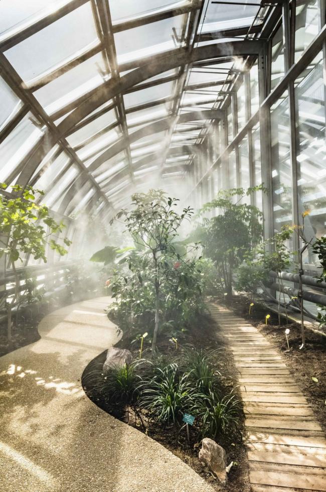 BIM建筑|Simonne-Mathieu 网球场，以水晶宫为灵感的温室球场