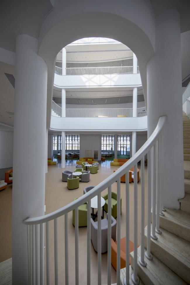 BIM建筑|西塞山前的“白鹭”：上海交年夜教导团体（湖州）帕丁顿双语黉舍 / 思序设计