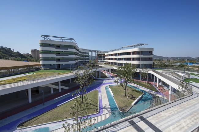 BIM建筑|西塞山前的“白鹭”：上海交年夜教导团体（湖州）帕丁顿双语黉舍 / 思序设计