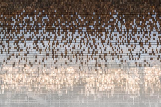 BIM建筑|如鱼群跃出海面，日光下闪闪发光的鱼鳞：清迈微型酒店