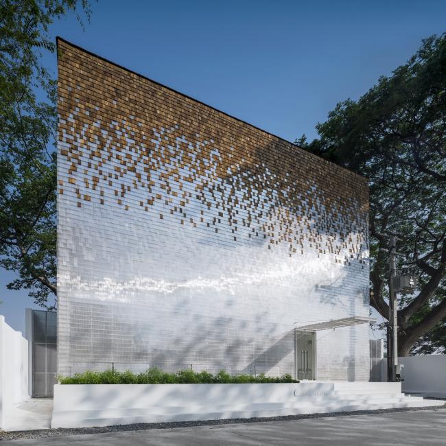 BIM建筑|如鱼群跃出海面，日光下闪闪发光的鱼鳞：清迈微型酒店