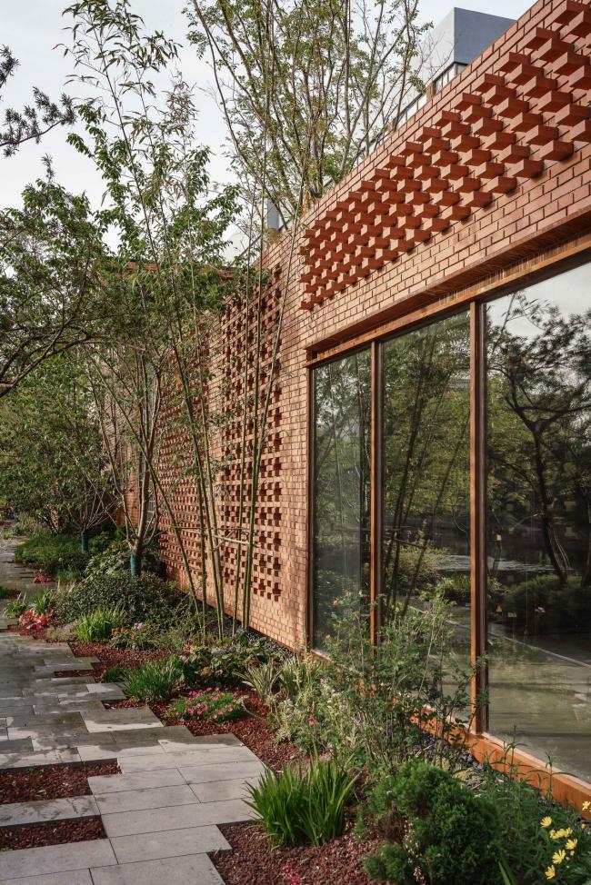 BIM建筑|在记忆与盼望之间：华东师范年夜学丽娃河畔书吧补葺 / 上海日清建筑设计