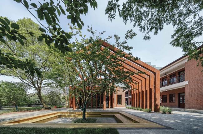 BIM建筑|在记忆与盼望之间：华东师范年夜学丽娃河畔书吧补葺 / 上海日清建筑设计