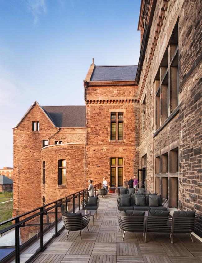 BIM建筑|致敬经典——岁月风化的汗青陈迹：亨利酒店 / Deborah Berke Partners