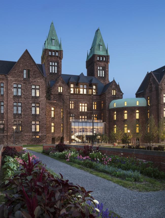 BIM建筑|致敬经典——岁月风化的汗青陈迹：亨利酒店 / Deborah Berke Partners