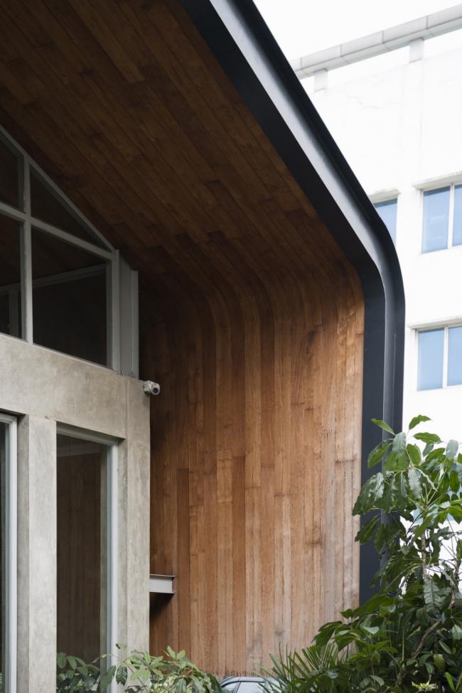 BIM建筑|条条木椽，仿佛从暗黑中涌来：植进天然的漂浮餐厅