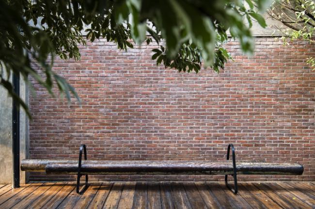 BIM建筑|条条木椽，仿佛从暗黑中涌来：植进天然的漂浮餐厅