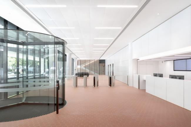 BIM建筑|巨型拱门“支持”下的红砖建筑：悉尼铁路运营中间