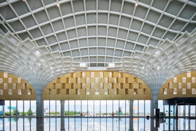 BIM建筑|金色白桦林涌起的连绵的海浪：呼伦贝尔海拉尔机场扩建工程 / 中国建筑设计院一合建筑设计研讨中间U10