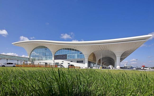 BIM建筑|金色白桦林涌起的连绵的海浪：呼伦贝尔海拉尔机场扩建工程 / 中国建筑设计院一合建筑设计研讨中间U10