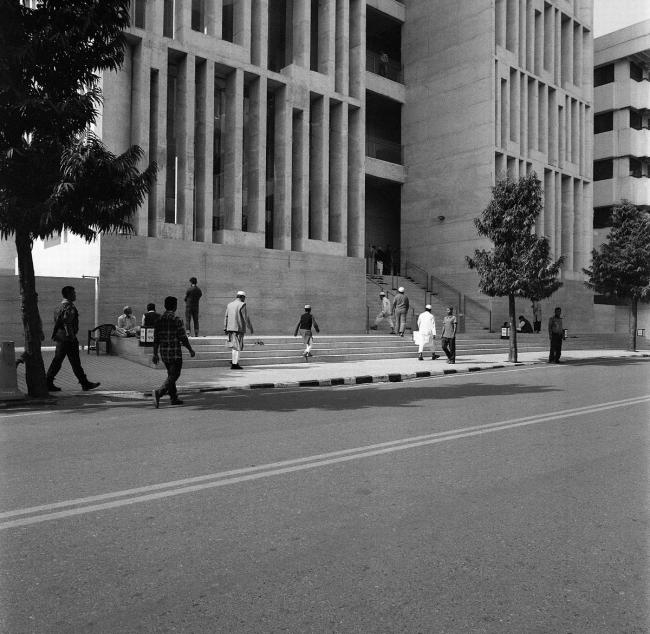 BIM建筑|垂直镂空，立体组成：达卡白色清真寺