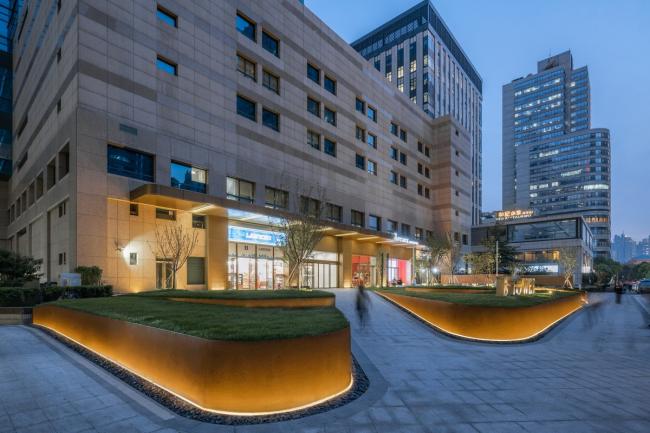 BIM建筑|从守旧向开放的演变：宝钢年夜厦城市更新项目 / FTA建筑设计