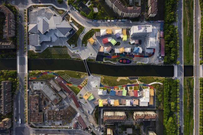 BIM建筑|老集市的味道，儿时记忆里的颜色：上海临港新城社区贸易中间 / 上海中房建筑设计