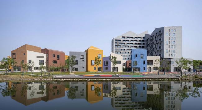 BIM建筑|老集市的味道，儿时记忆里的颜色：上海临港新城社区贸易中间 / 上海中房建筑设计