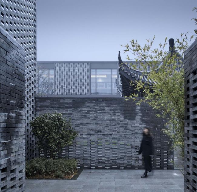 BIM建筑|青石古镇，缕缕乡愁：枫桥经验摆设馆 / 浙江年夜学建筑设计研讨院建筑九院