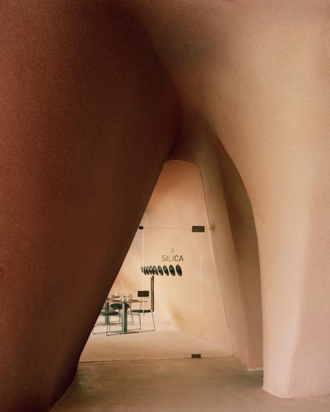 BIM建筑|原始朴素，融进升沉的沙丘景不雅：Ayla高尔夫俱乐部