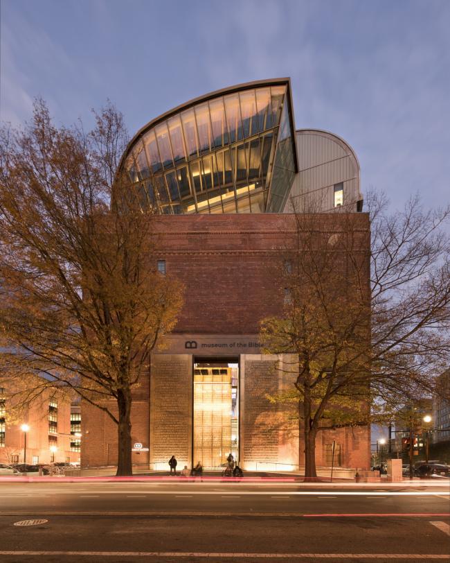 BIM建筑|融进经典元素的华盛顿圣经博物馆 / SmithGroup