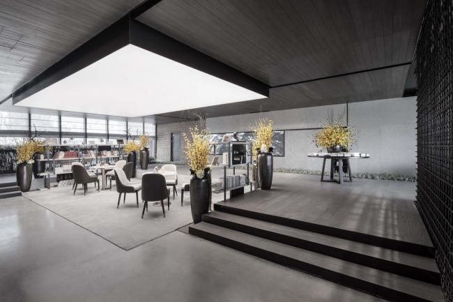 BIM建筑|黄地盘上错落睁开的“折扇”：郑州建业足球小镇旅客中间 / 水石设计