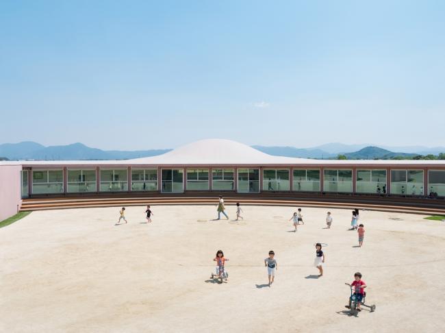 BIM建筑|山形围绕，活动的河道：日本 Subaru 幼儿园 / RFA+CFA