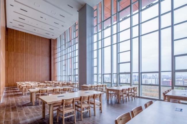 BIM建筑|沃野平原上的一盏“年夜红灯笼”：成都年夜学新藏书楼 / 中国建筑西南设计研讨院