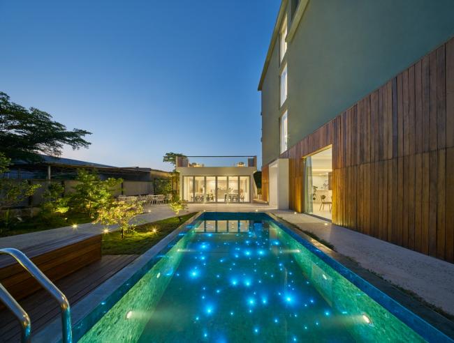 BIM建筑|青骊破晓 / 间外建筑工作室