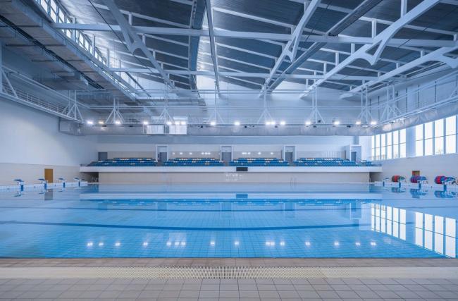 BIM建筑|天高海阔，如同年夜海上翻腾的白色巨浪：如东体育中间 / 同济年夜学建筑设计研讨院