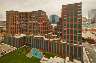 BIM建筑|荒凉丛生中的红色“山谷”：485 Marin 室第楼-BIM建筑网