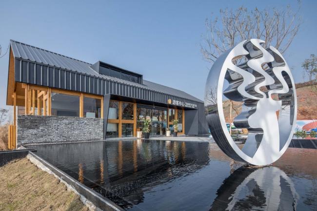 BIM建筑|麓湖水城上的风帆： 旅客中间 / HC+2 Studio