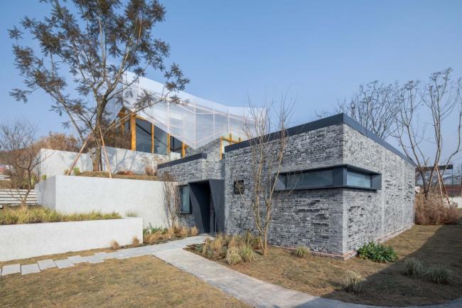 BIM建筑|麓湖水城上的风帆： 旅客中间 / HC+2 Studio