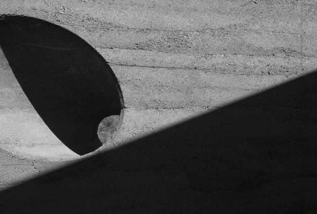 BIM建筑|粗野主义，禅宗花圃——戈壁中的精巧室第