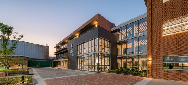 BIM建筑|循典而新，天然悦动——英国莱克顿国际黉舍上海分校 / Eva Architects