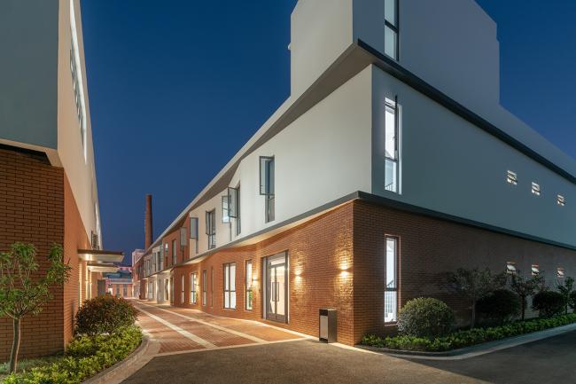 BIM建筑|循典而新，天然悦动——英国莱克顿国际黉舍上海分校 / Eva Architects